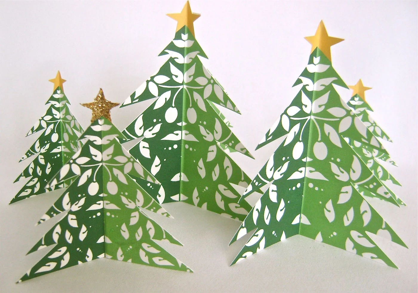 Ornament measures 3” long from the angel’s crown to the feather bottom.