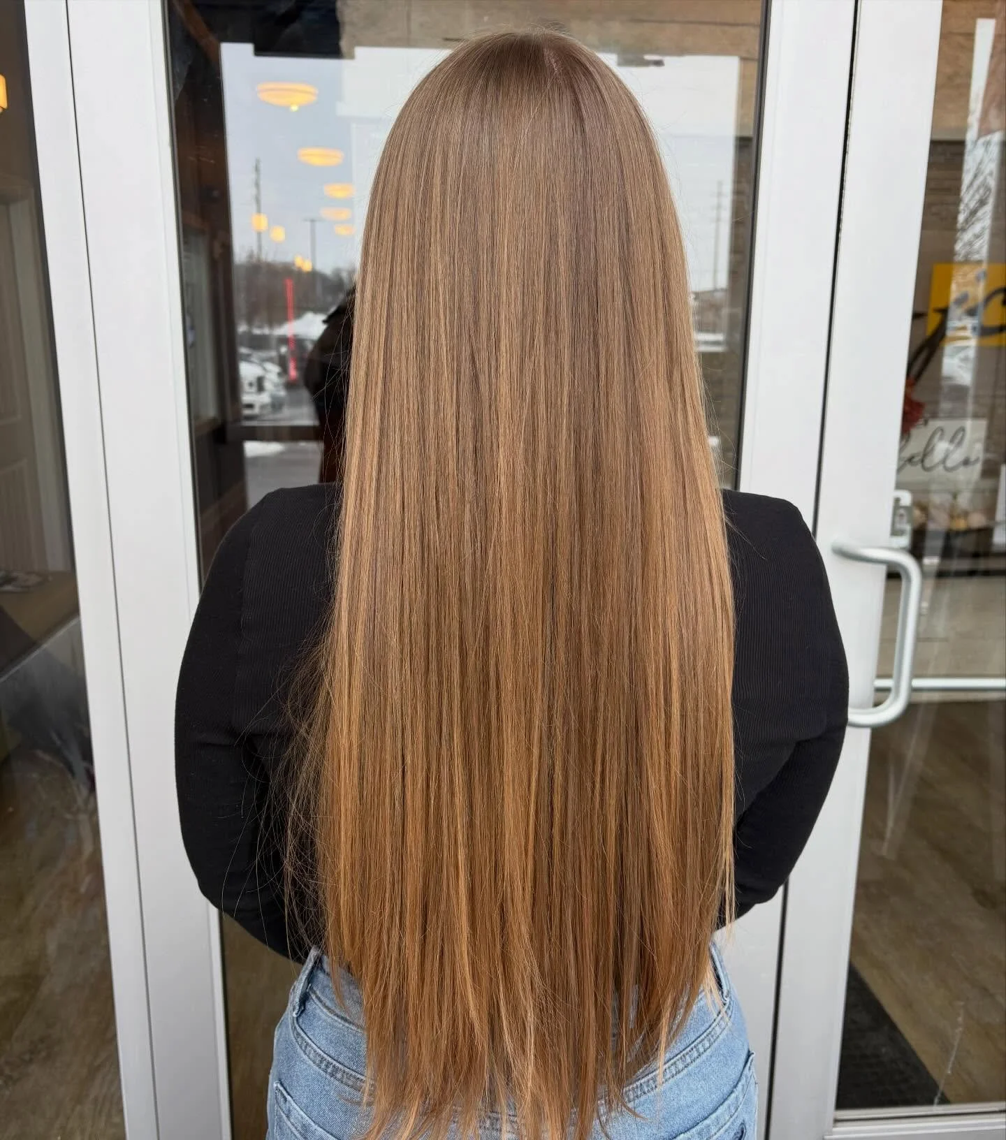 Your long hair is always safe with me 🫶🏻 Cut some length off these prettyyyy locks and restored some shape by giving it some long layers to help with movement! 

Haircuts can be scary but they don&rsquo;t have to be! I do my best to help you throug