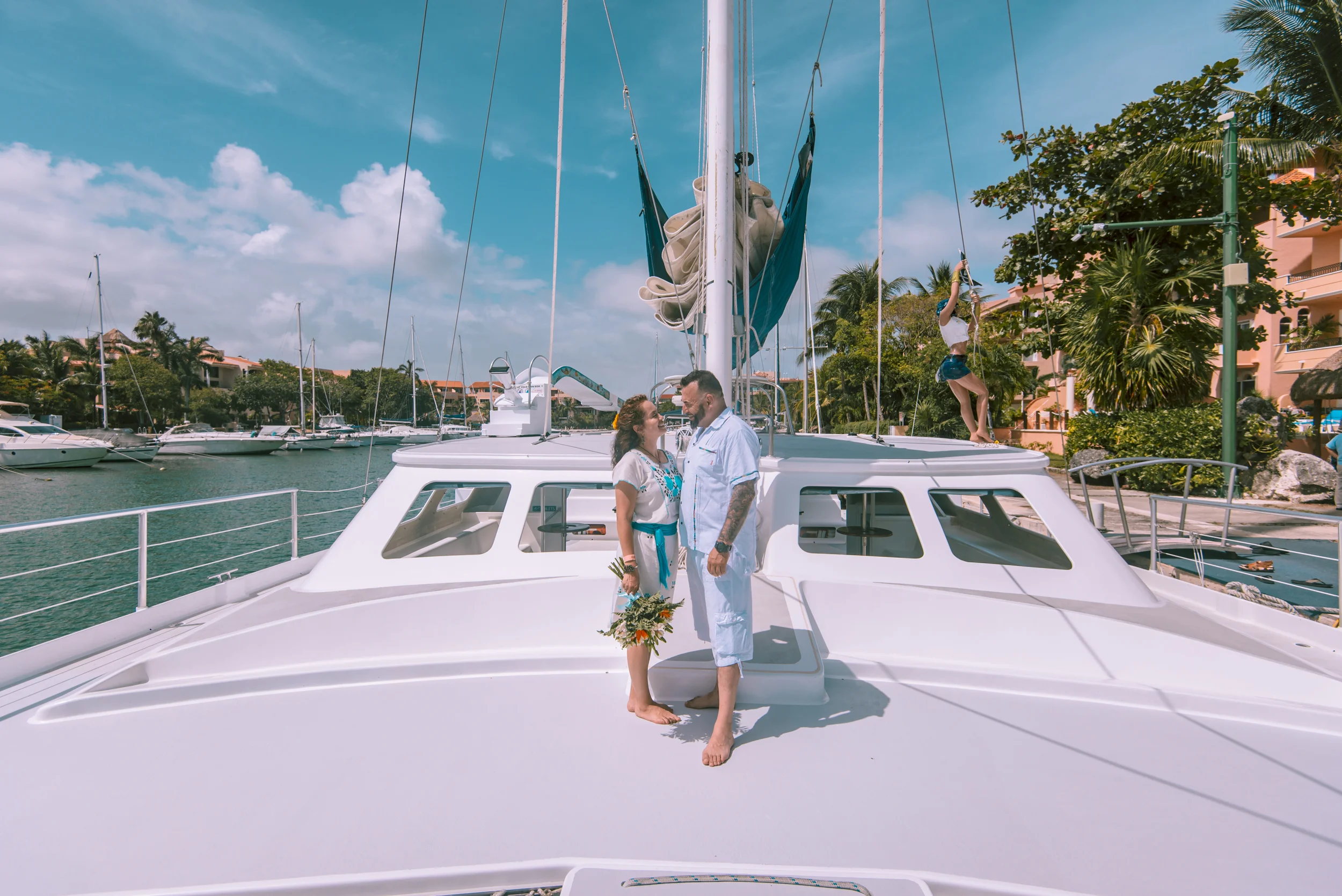 Chrys & Jose wedding at Catamaya Cruise in Puerto Aventuras by Alberto-Lama.com