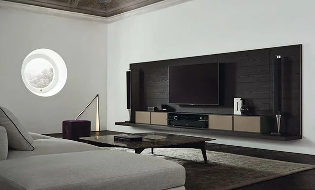 45 featured in Poliform 2016 catalog.
@poliformusa #poliform #walllight #sculpturallighting
