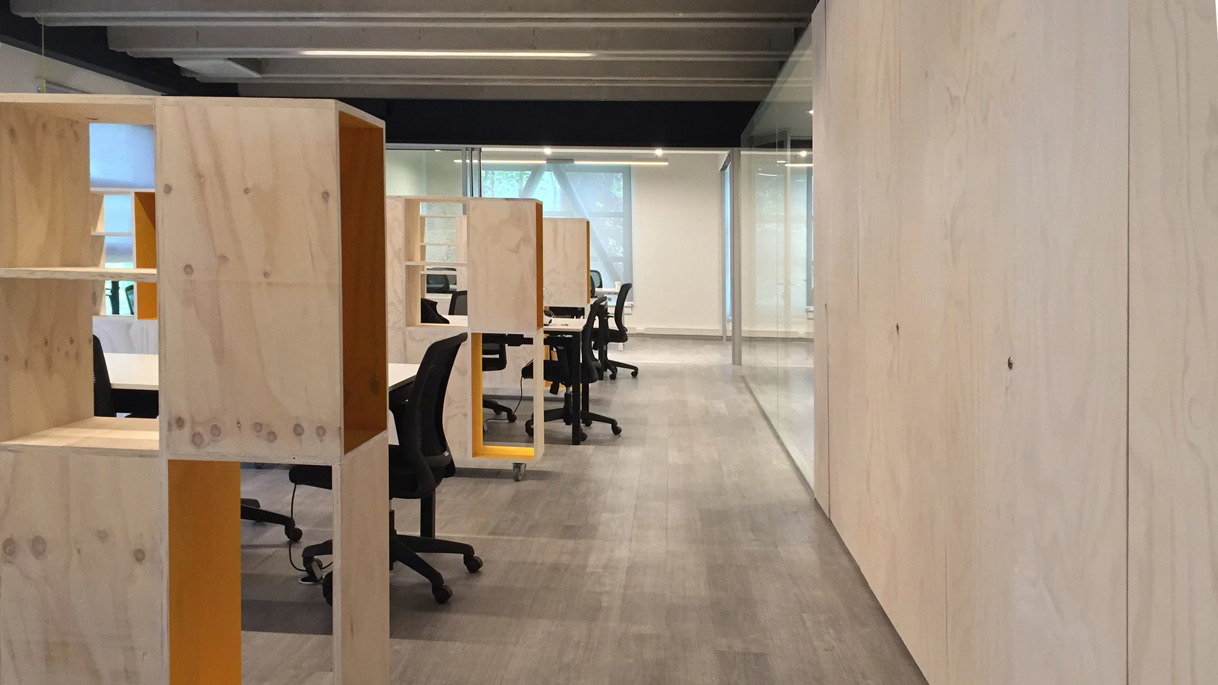 06 OFICINAS INCOWORK.JPG