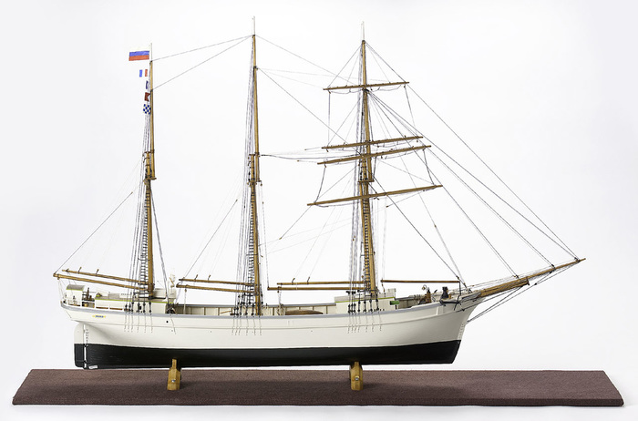 Finnish three mast square-topsail schooner Ingrid, the vessel from which CEIBA is based.