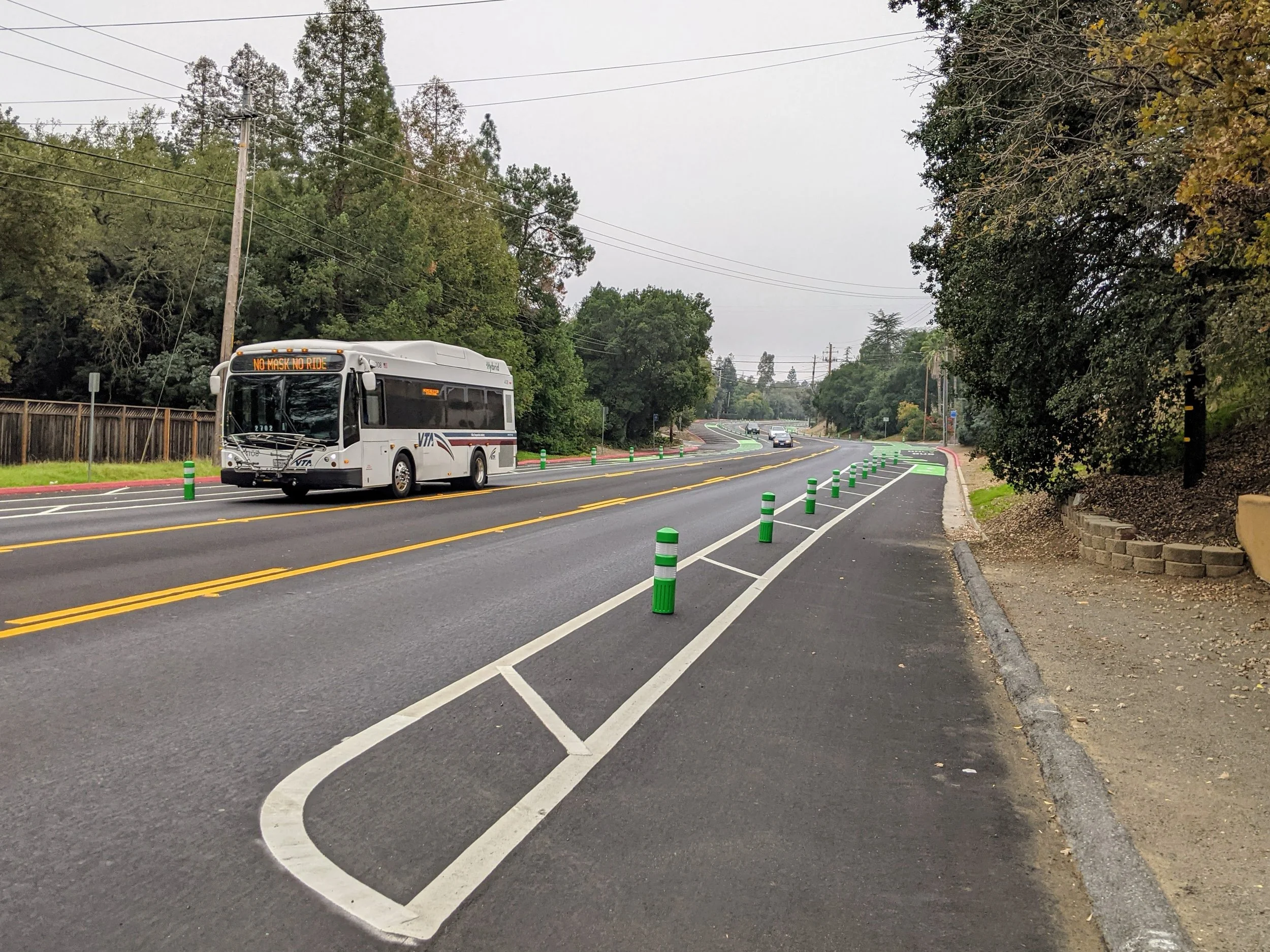 Winchester with bus.jpg