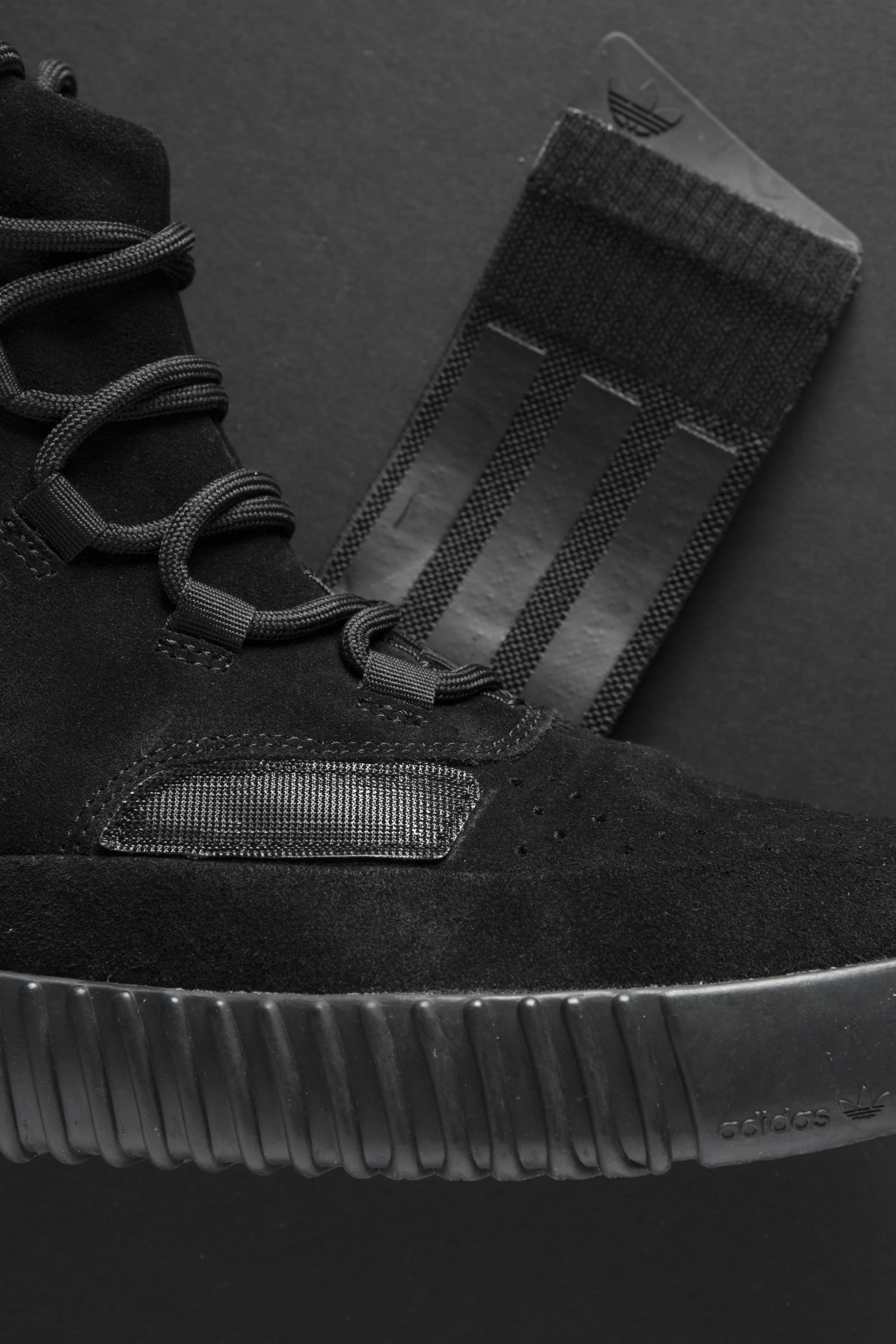 yeezy boost 750 black complex