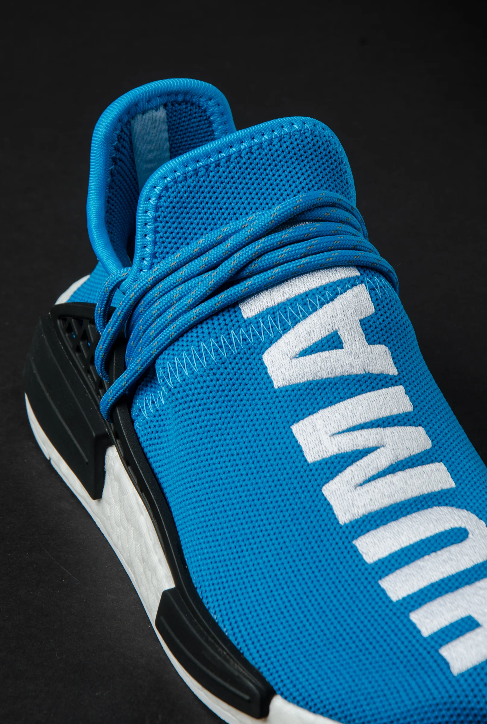 nmd blue stripe