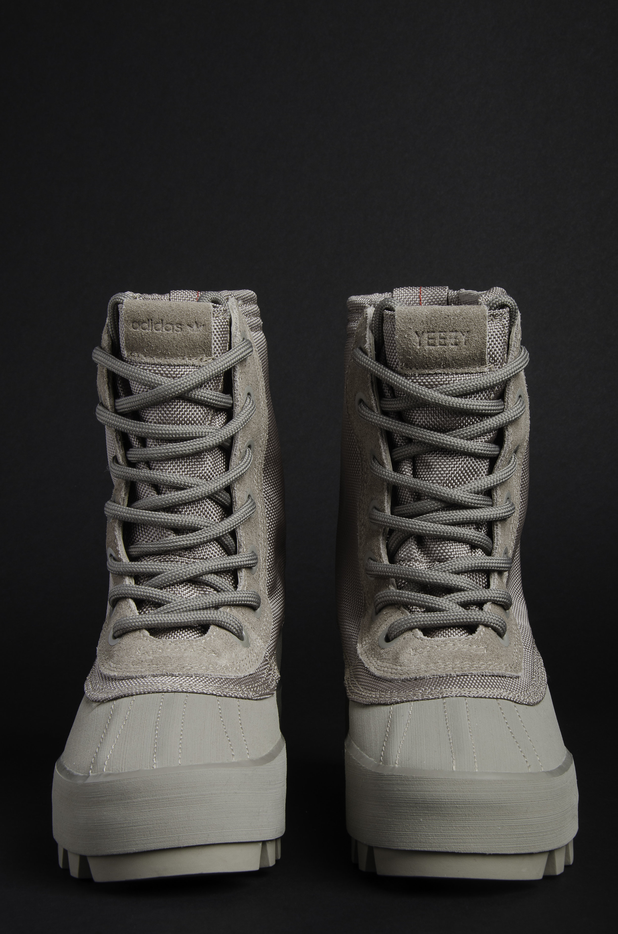 adidas yeezy boost 950 moonrock