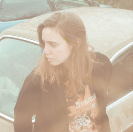 Buzzing Daily: Julien Baker - "Faith Healer" 