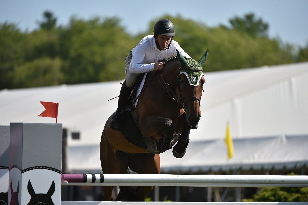 Kevin Babington and Cariatide Soar to the Win in the $4,000 Open Jumper 1.4m