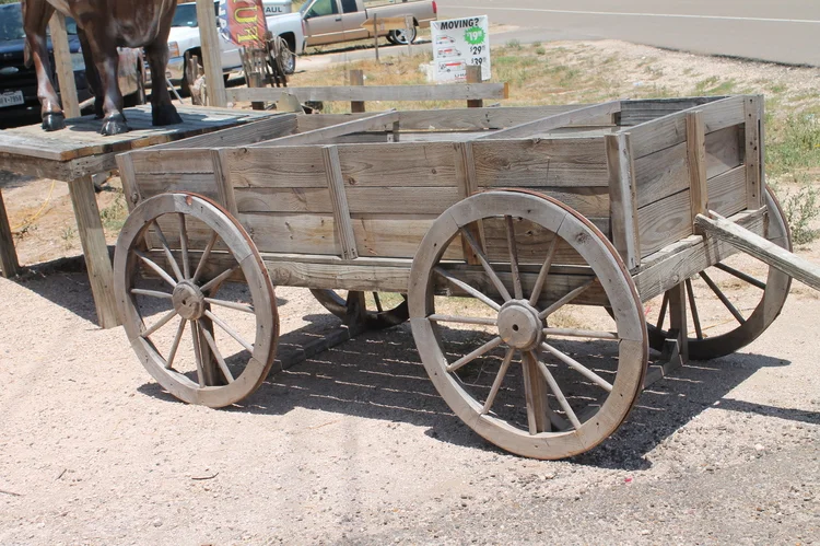 Decorative Hay Wagon.JPG