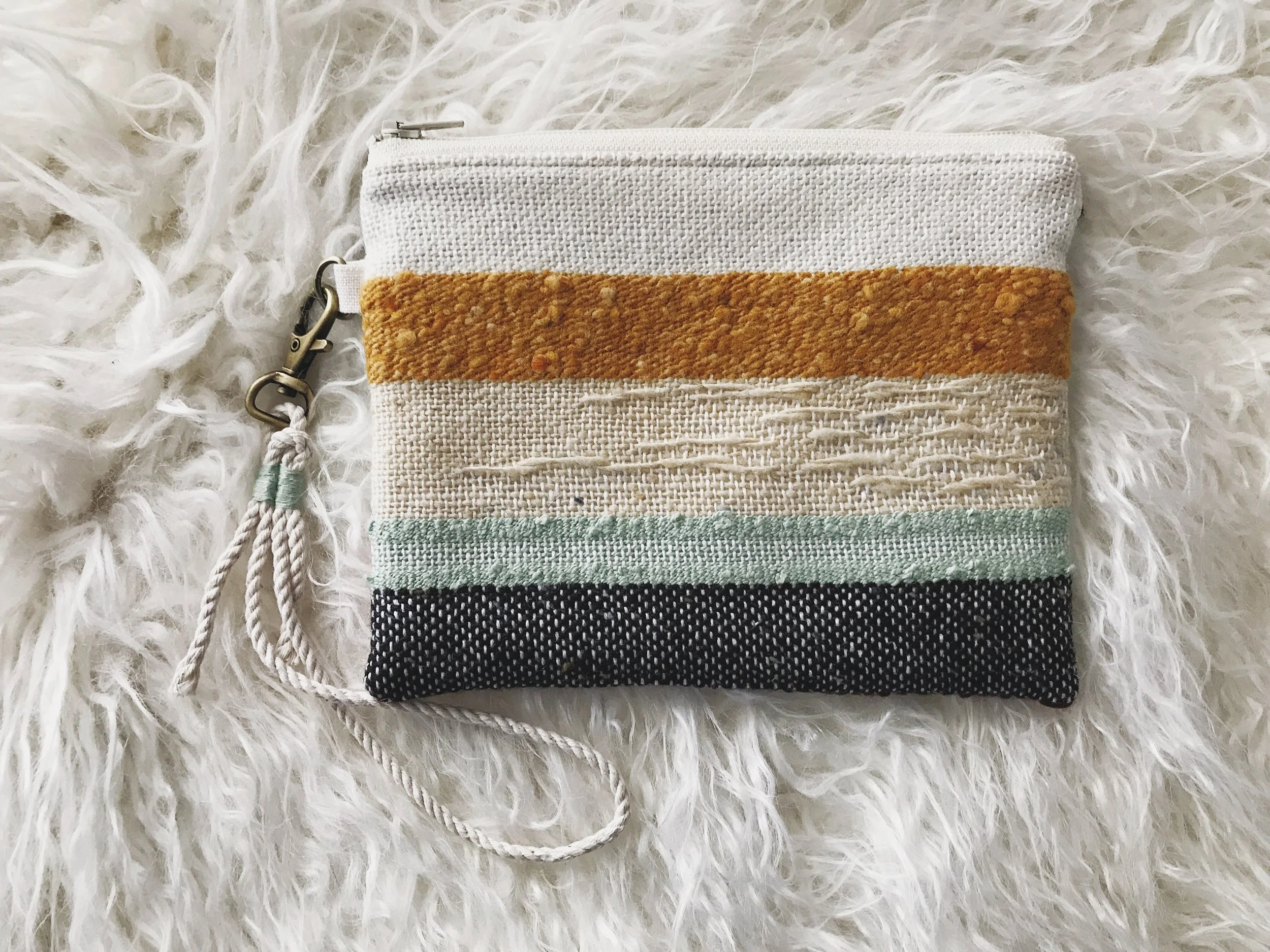 Handwoven Zipper Pouch 009