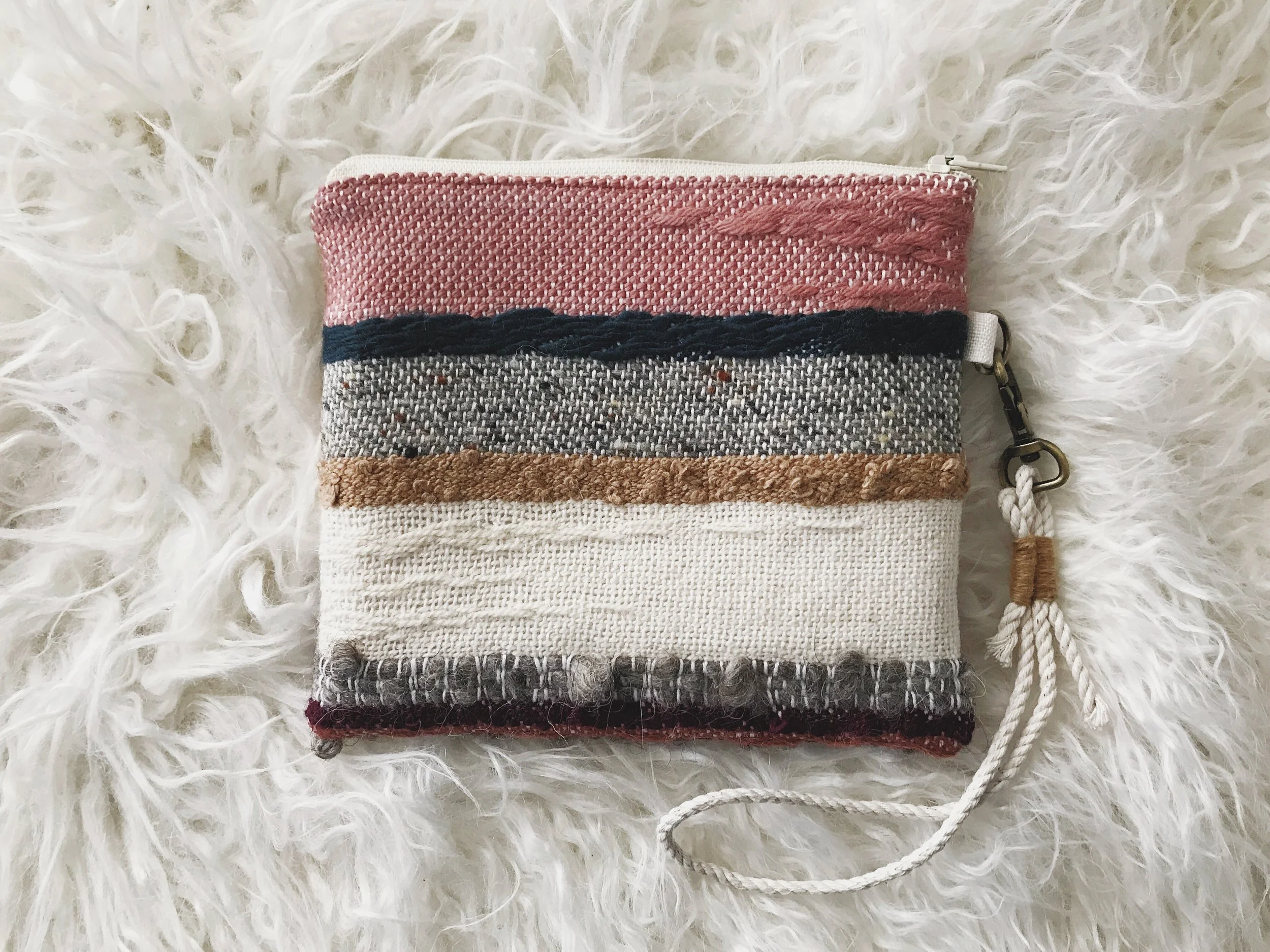 Handwoven Zipper Pouch 010
