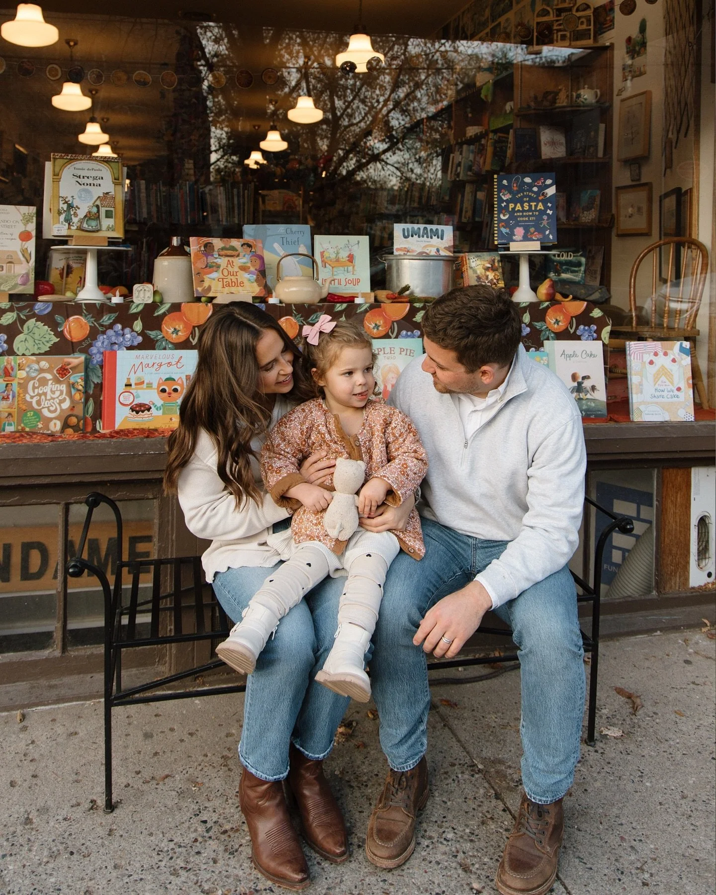The Klines over the years ❤️
From their wedding in 2020 to their to all the years capturing little E.
It has been such a pleasure watching their family grow and have clients turn into friends.
#family #familyphotography #familyphoto #minnesotaphoto