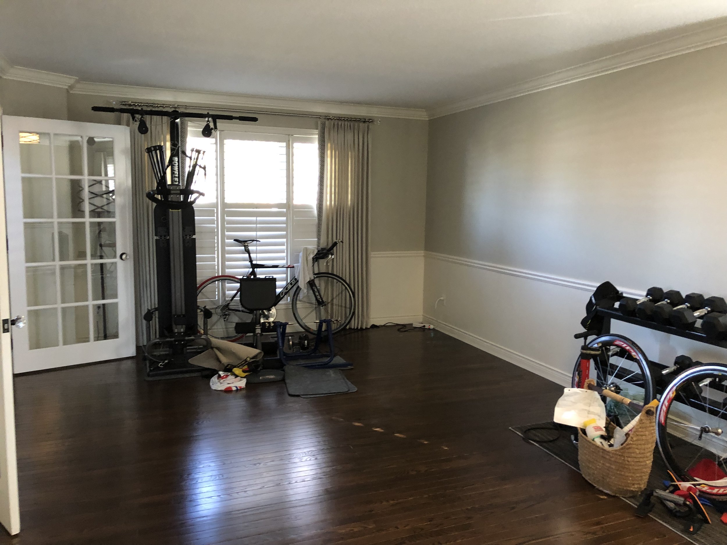 livingroom 3 - before.jpg