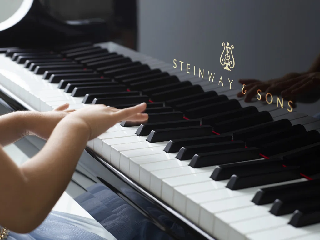childs_hands_on_piano-1024x768.jpg