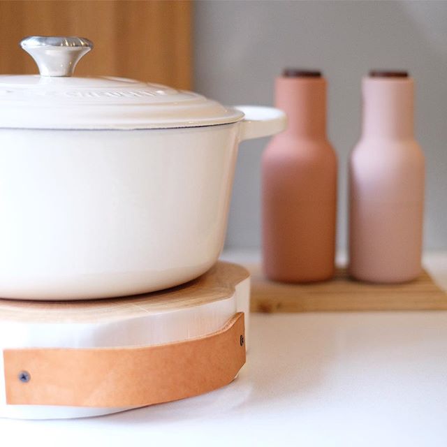 🌹COMPETITION TIME!! 🌹WIN a @lecreusetau Cast Iron Casserole for your Mum this Mother&rsquo;s Day! Valued at over $650 Retail this casserole dish is perfect for all Mum&rsquo;s family winter favourites! 
To Enter:- 🌹Like this post! 🌹Follow @blackr
