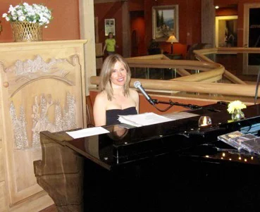 t-p-piano-live-p.jpg