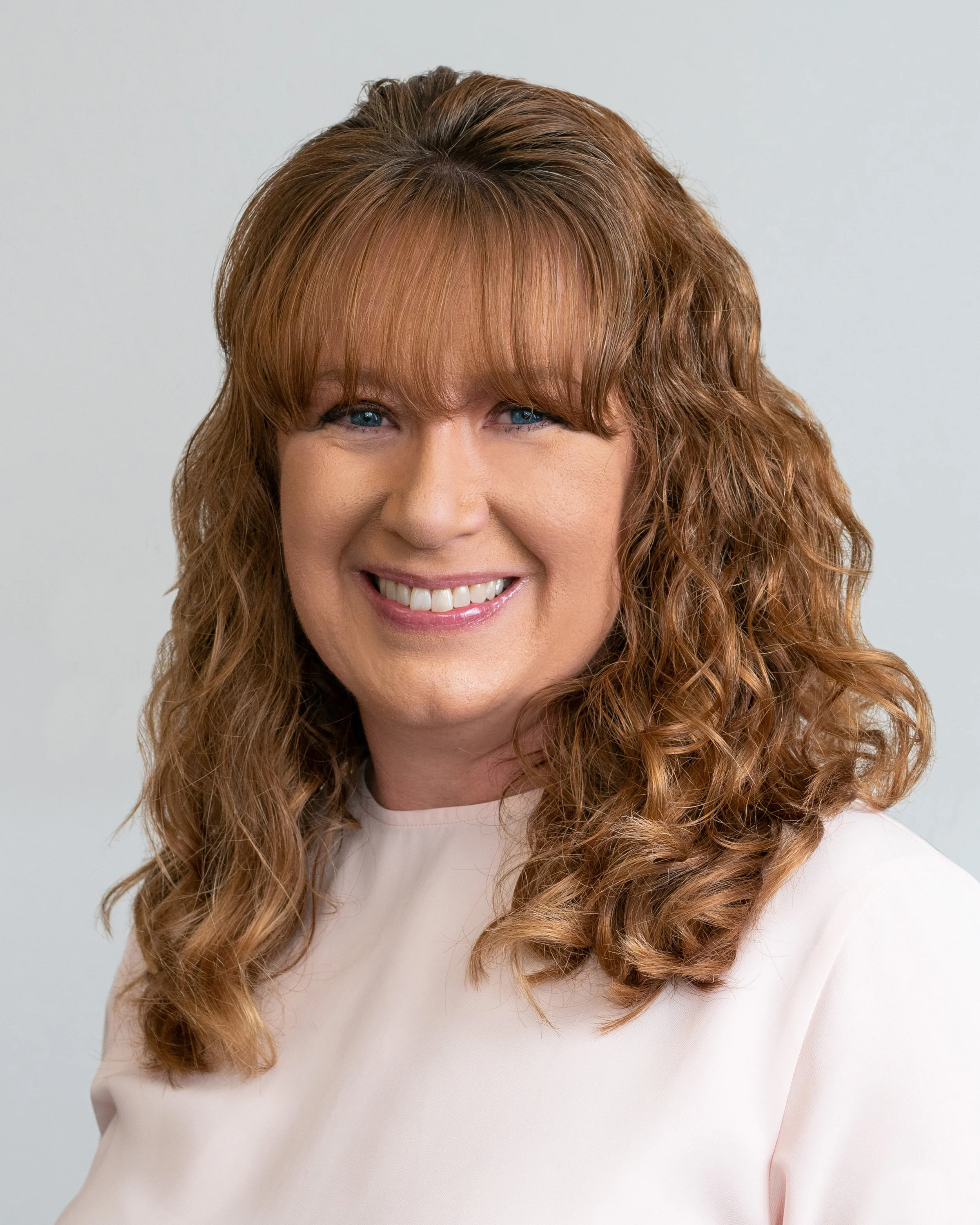 Ann - 03 - Headshot - 2019 - FocalproMedia - AA.jpg