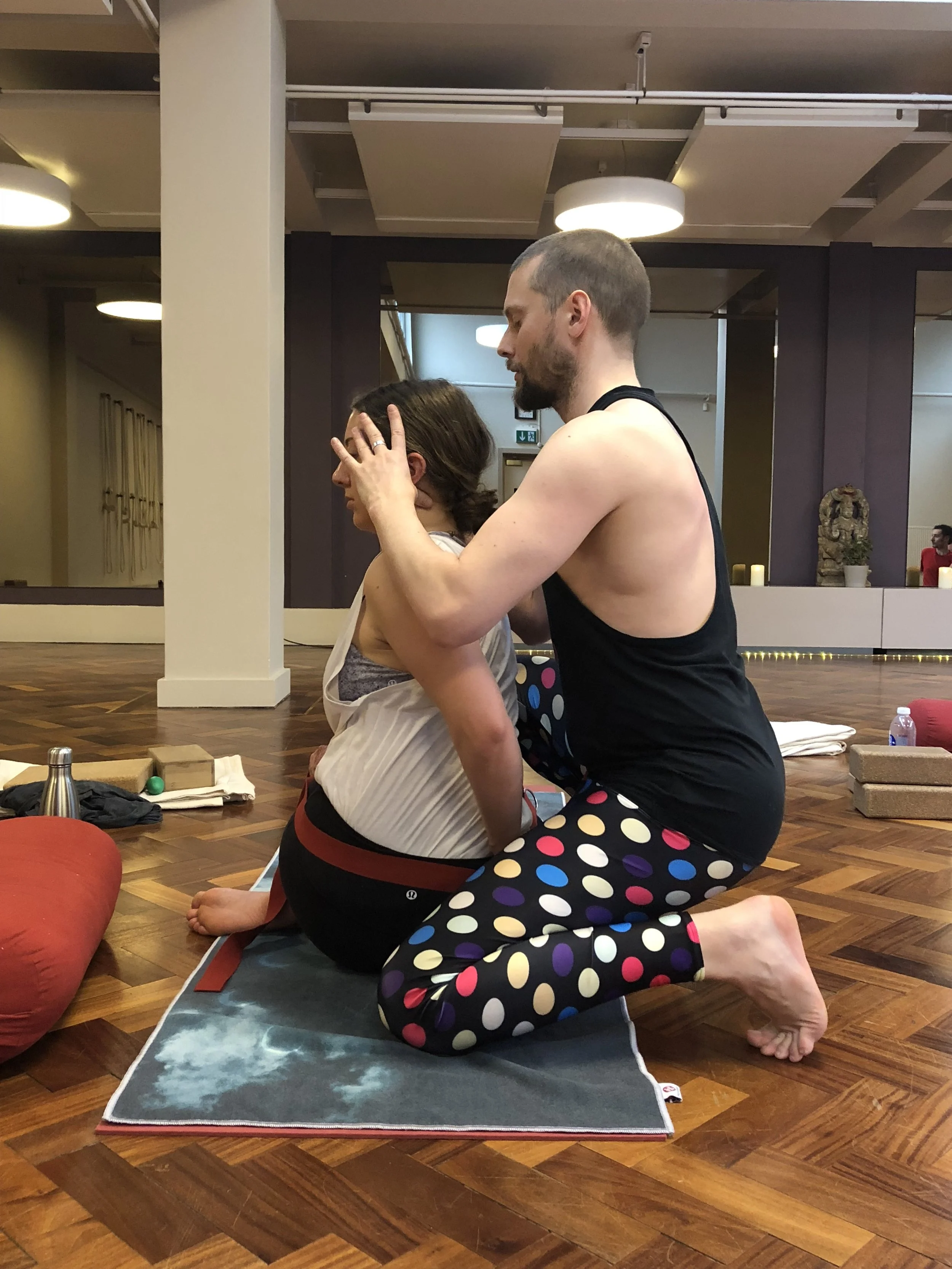 Assisting Nadashakti.jpg