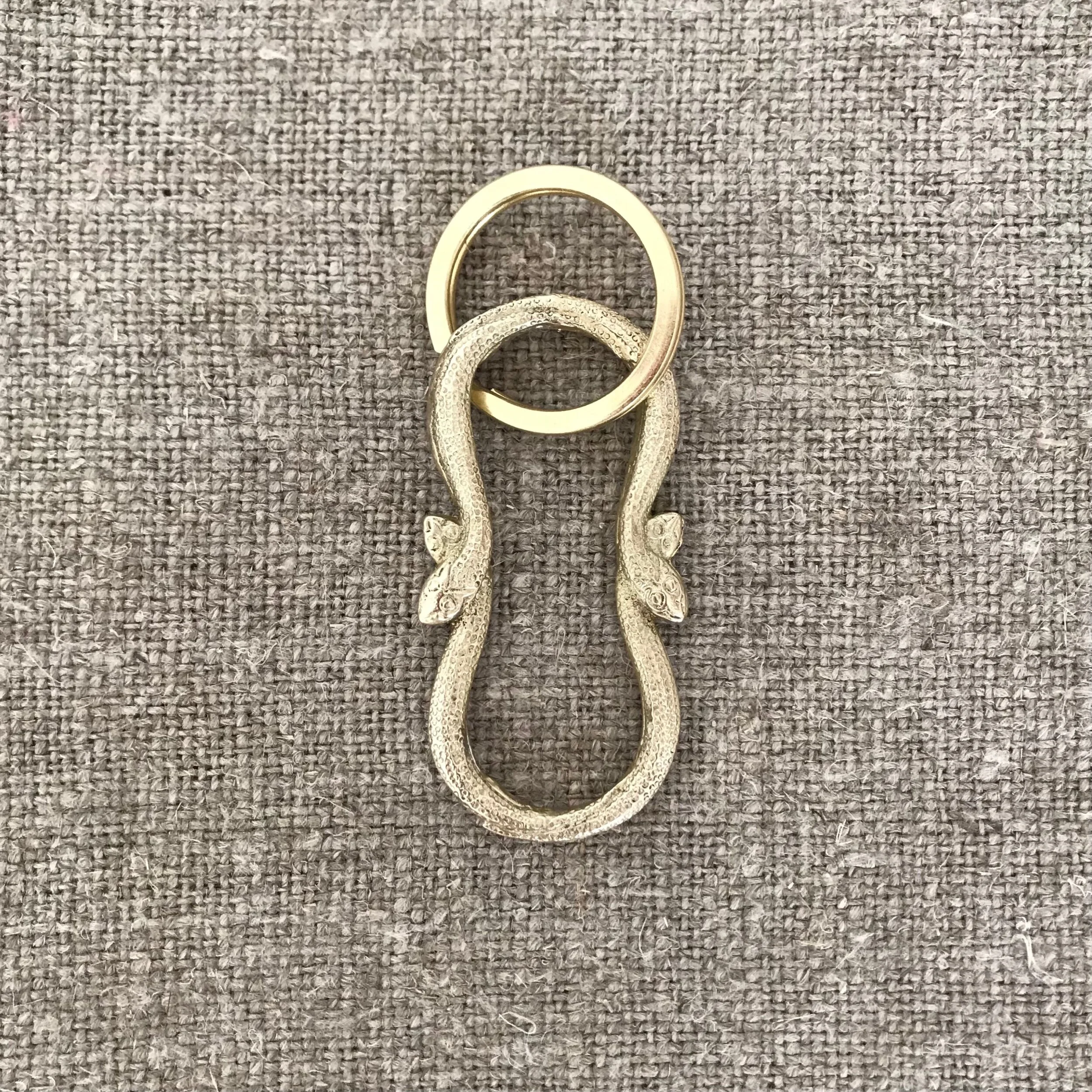 6A705E98-BAC6-42A9-B0FF-3CAB1D906137