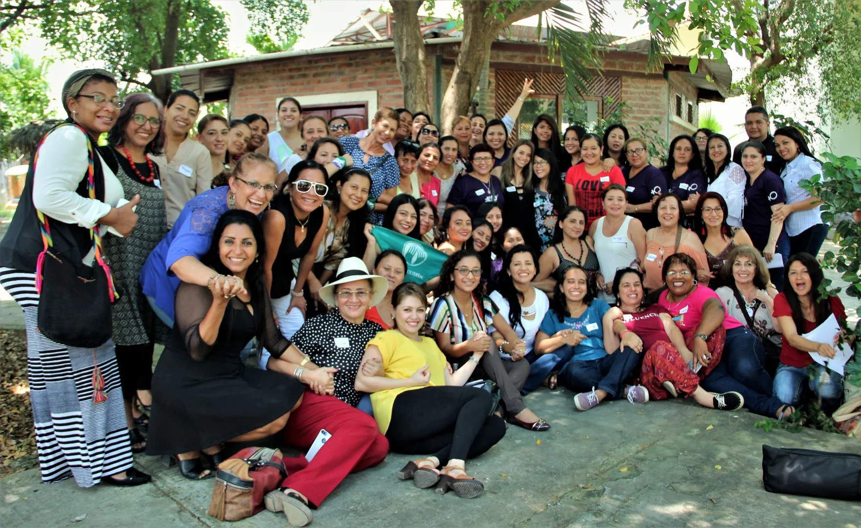 ¡Basta de femicidio!  Encuentro del Movimiento de Mujeres de la Sociedad Civil