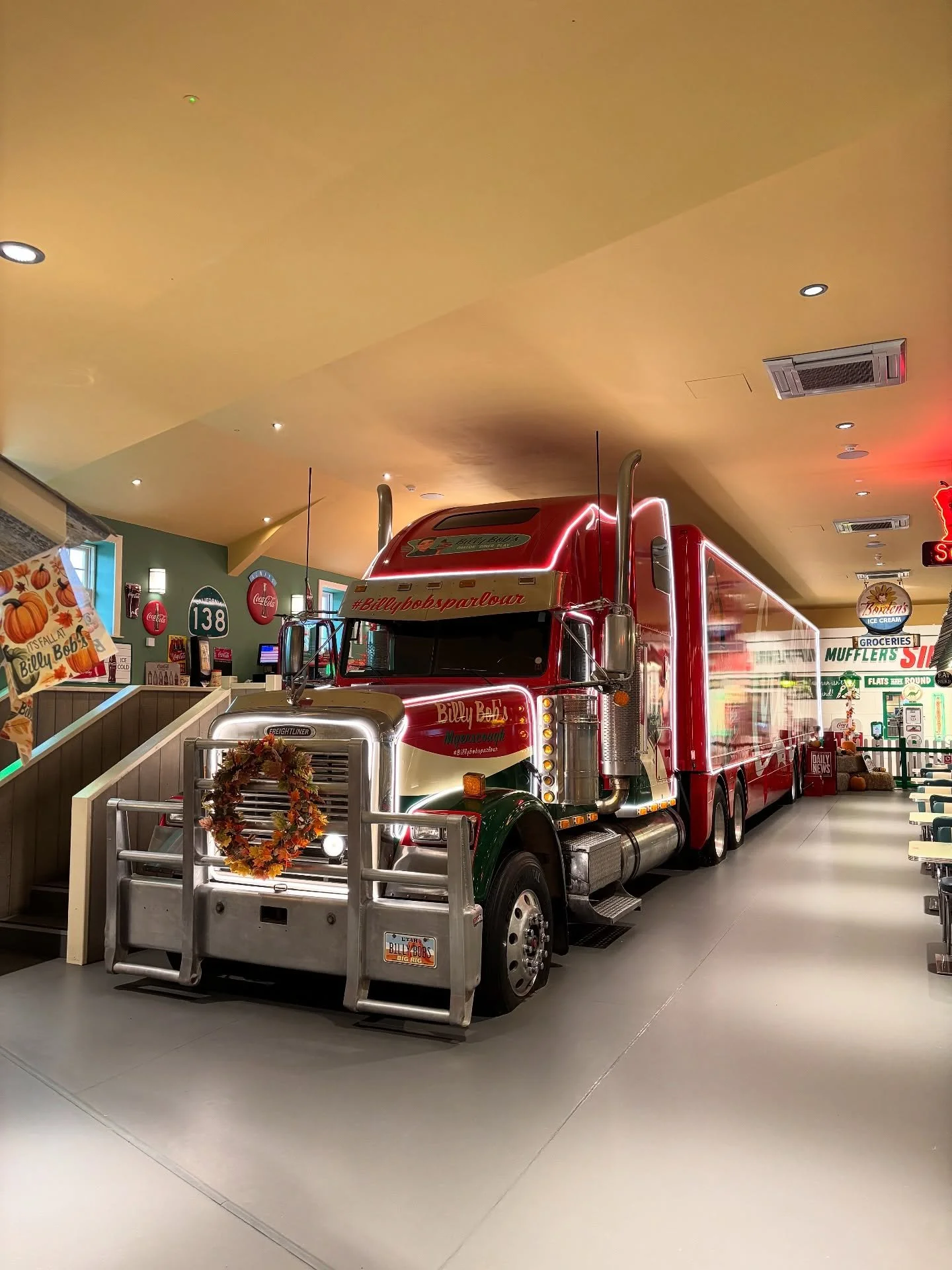 Head Office team recently headed to Skipton with their little ones to try @billybobsparlour&rsquo;s tasty treats! 🍔🍟

Billy Bob&rsquo;s offers a true all-American dining experience, serving up freshly made burgers and fries, hot dogs, and seriously