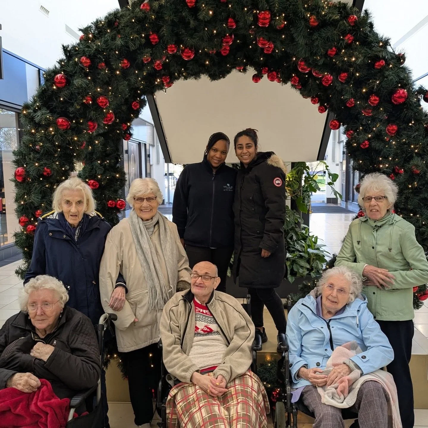 A very festive Friday round-up 🎄✨

Rosevale hopped on the bus and headed to the @designeroutletyork Winter Wonderland, before stopping at the pub for a hearty, festive lunch❄️🍽️

Ryton Towers came together to celebrate their Christmas party at the 
