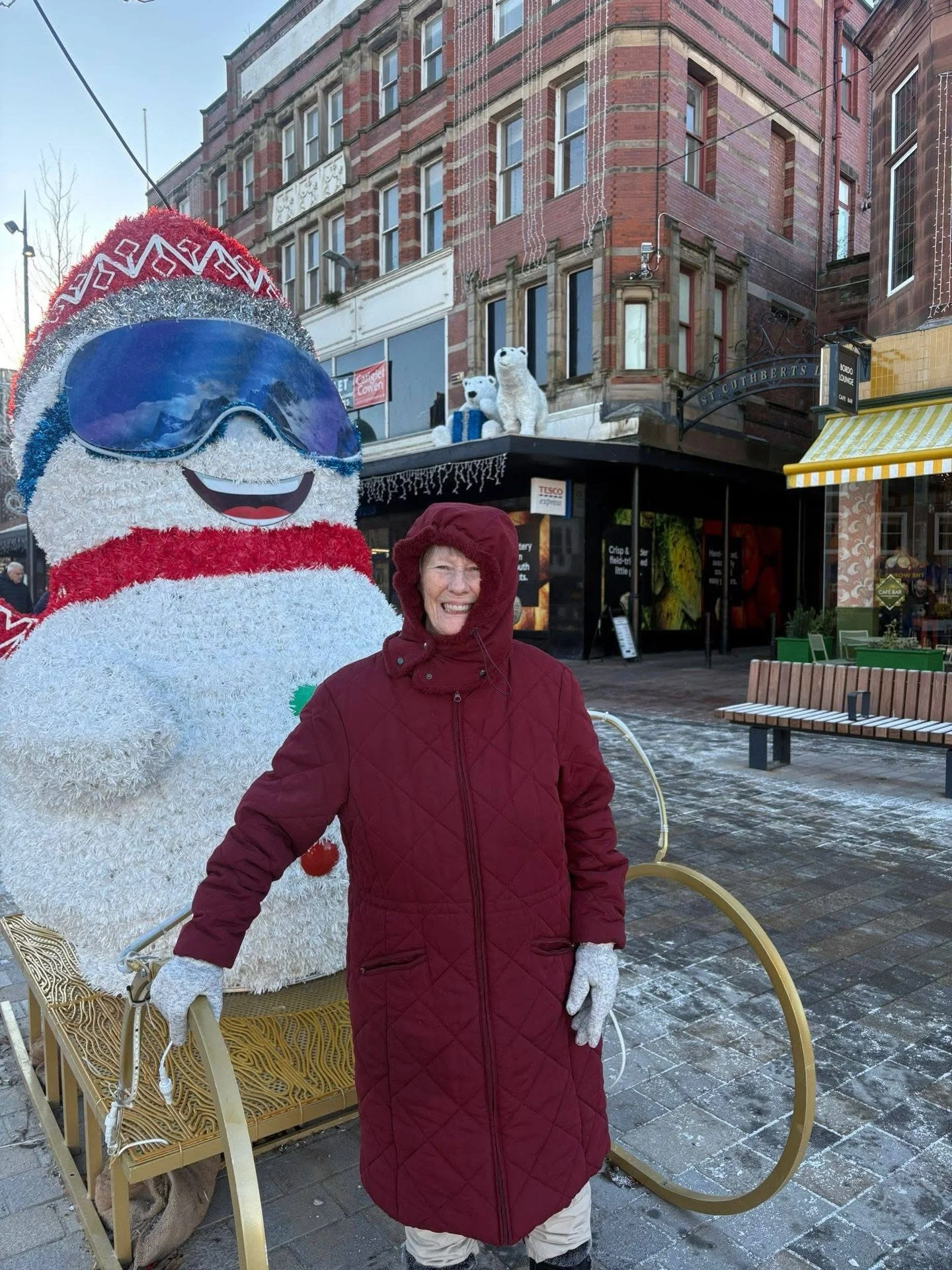 This week at Wellburn Care Homes☃️

Moira from Wellburn House hopped on the train and headed to Carlisle for a lovely shopping trip. She made sure to stop by Lush to pick up some scented goodies to take home❤️

Riverhead Hall treated their ladies to 