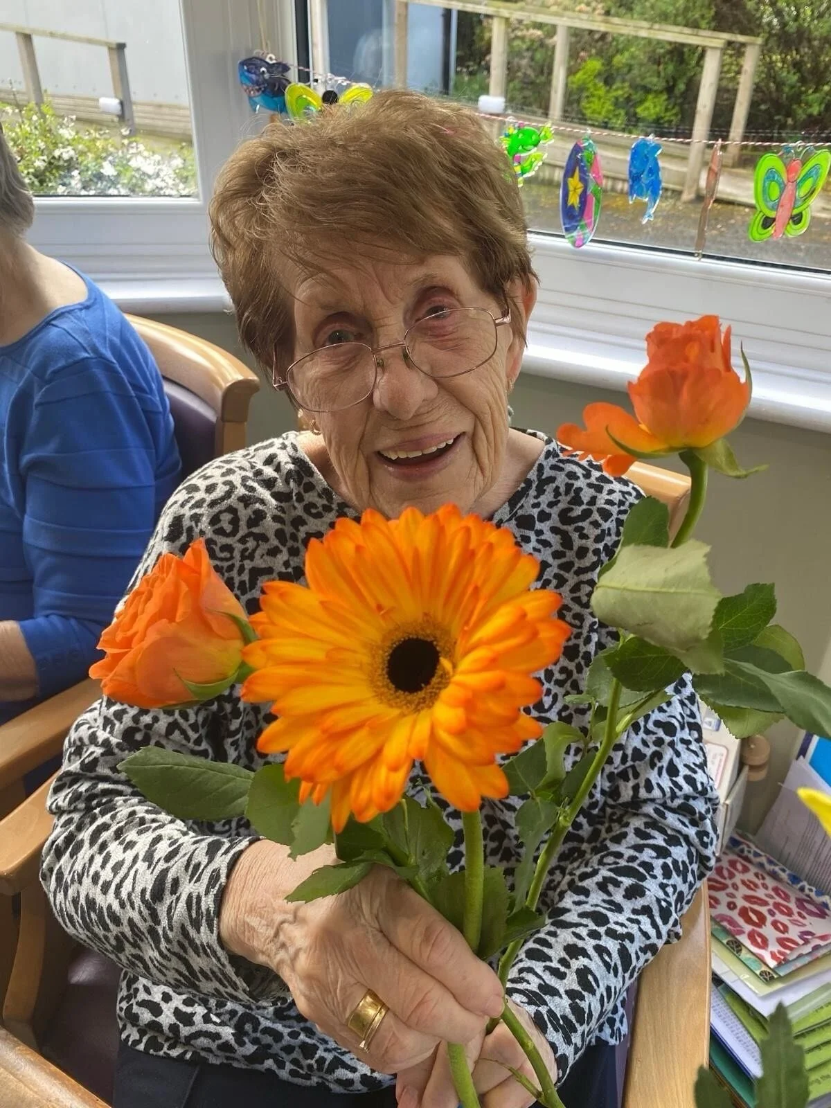 What a lovely week we&rsquo;ve enjoyed here at Wellburn! 💛

Spring has certainly sprung at Ryton Towers! Residents loved creating blooming lovely bouquets to decorate their home 💐

What a view! Residents at Garden House were quick to make the most 