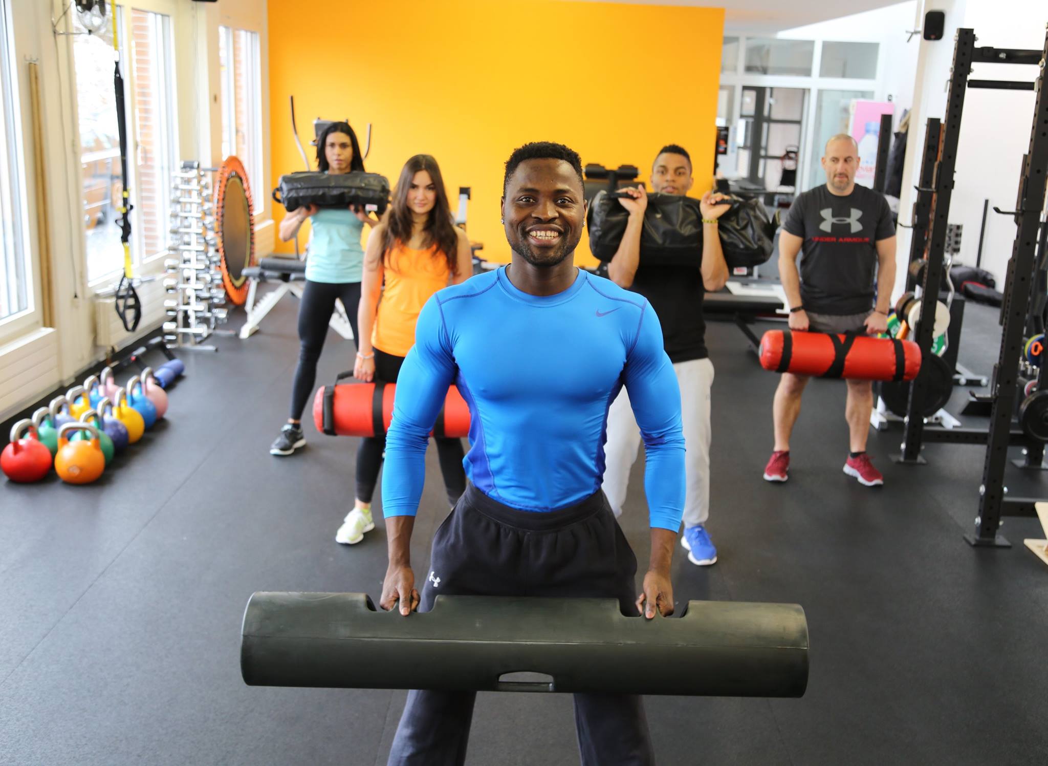 Nizio - Personal Trainer und tRx instruktor