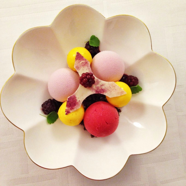 px4313-sphere-top-level-silicone-moulds 1.jpg
