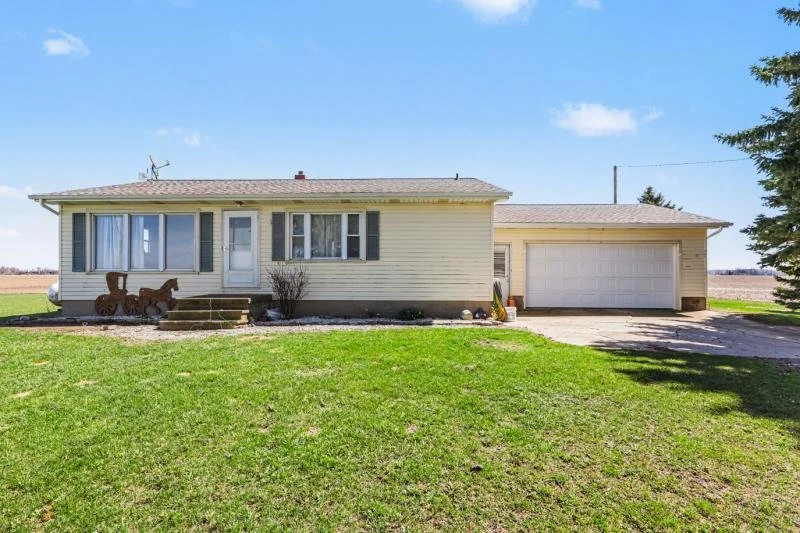 5346 Sulivan Rd, Kinde MI 48445