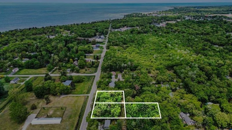 Hillcrest Dr, Caseville MI 