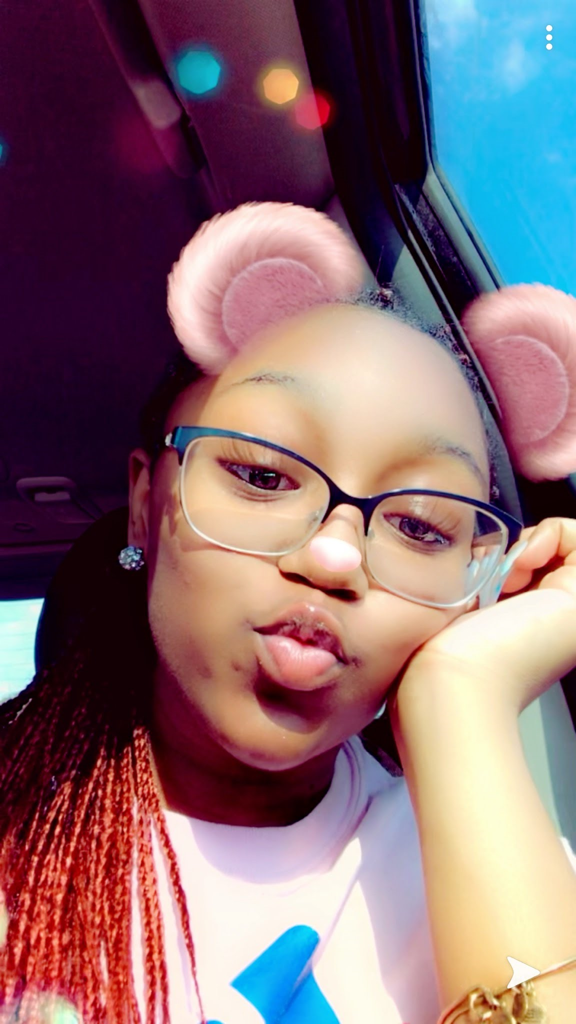 Keona McDonald I like to listen to music or watch mukbangs (specifically Stephanie Soo - I recommend :) ). To me, mental health means to not over-think your brain with negative thoughts. My job at WORDOUT is important because it makes me feel independent and I learn new things every day.