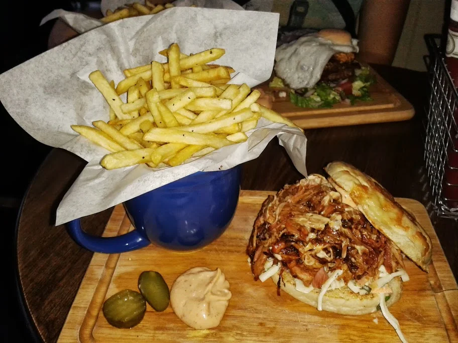 Food Presentation Crimes – A Slating