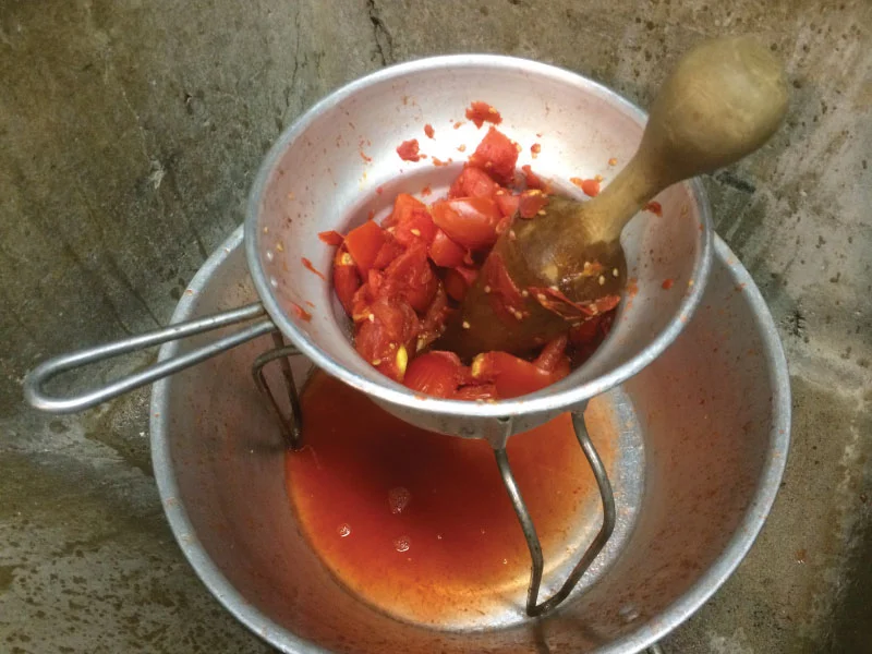Tomato-canning6-web.jpg