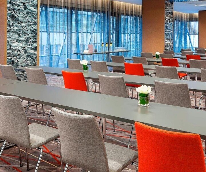 The @sheratonzurich Hotel located in the dynamic district Zurich West. The hotel features 197 guest rooms and all standard amenities for your stay. Its 630 square meters of flexible function space is ideal for meetings, seminars and conventions. Venu