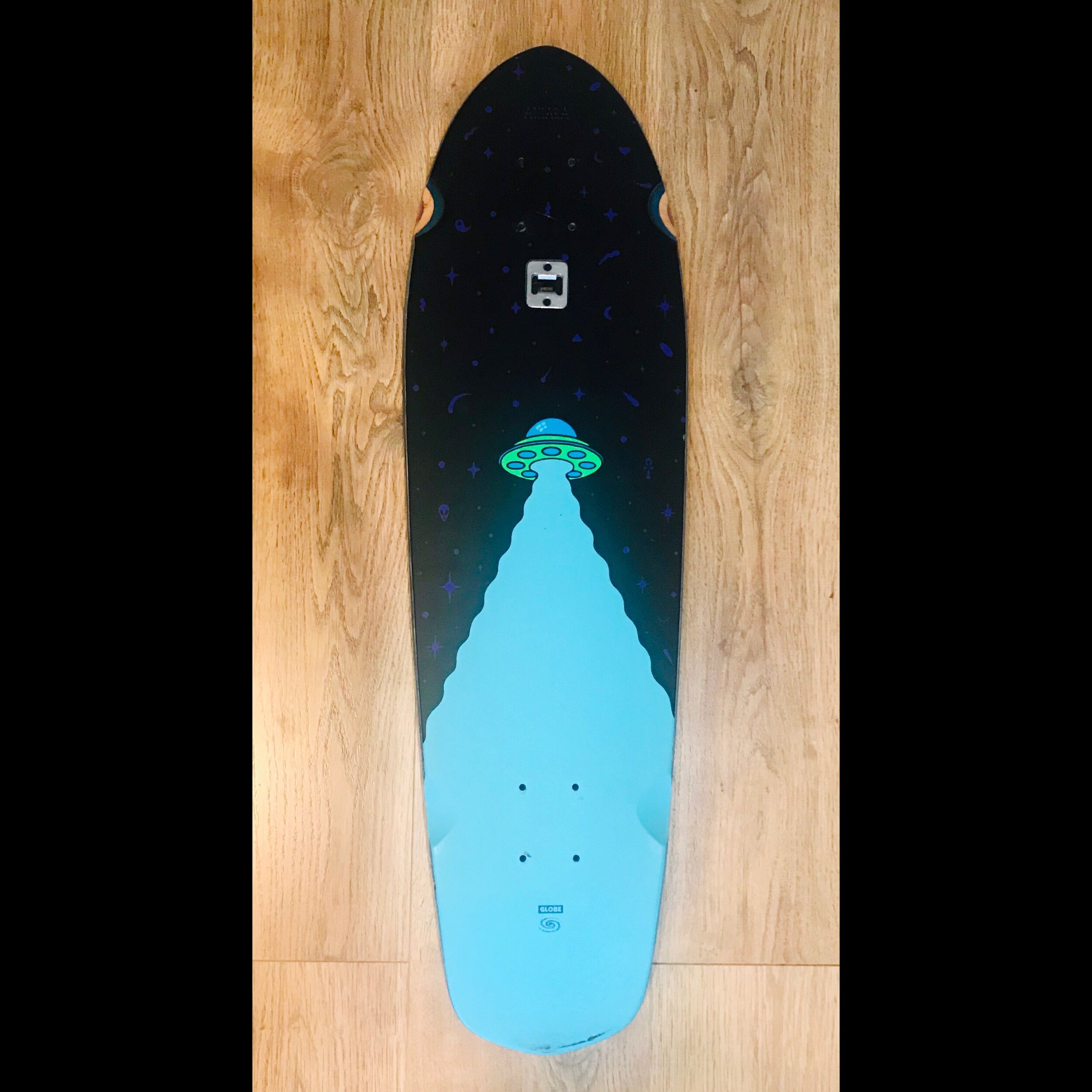 Karl Grandin x Globe - Aniara Skateboard deck