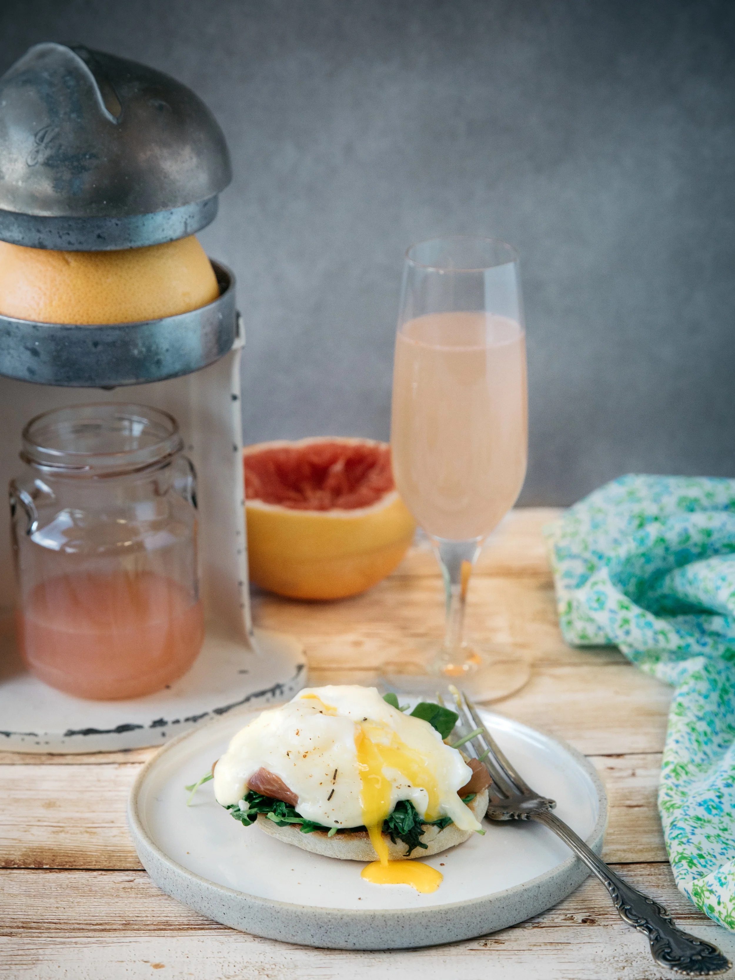 Sauce hollandaise allégée Photographie et stylisme culinaire : Hubert Cormier