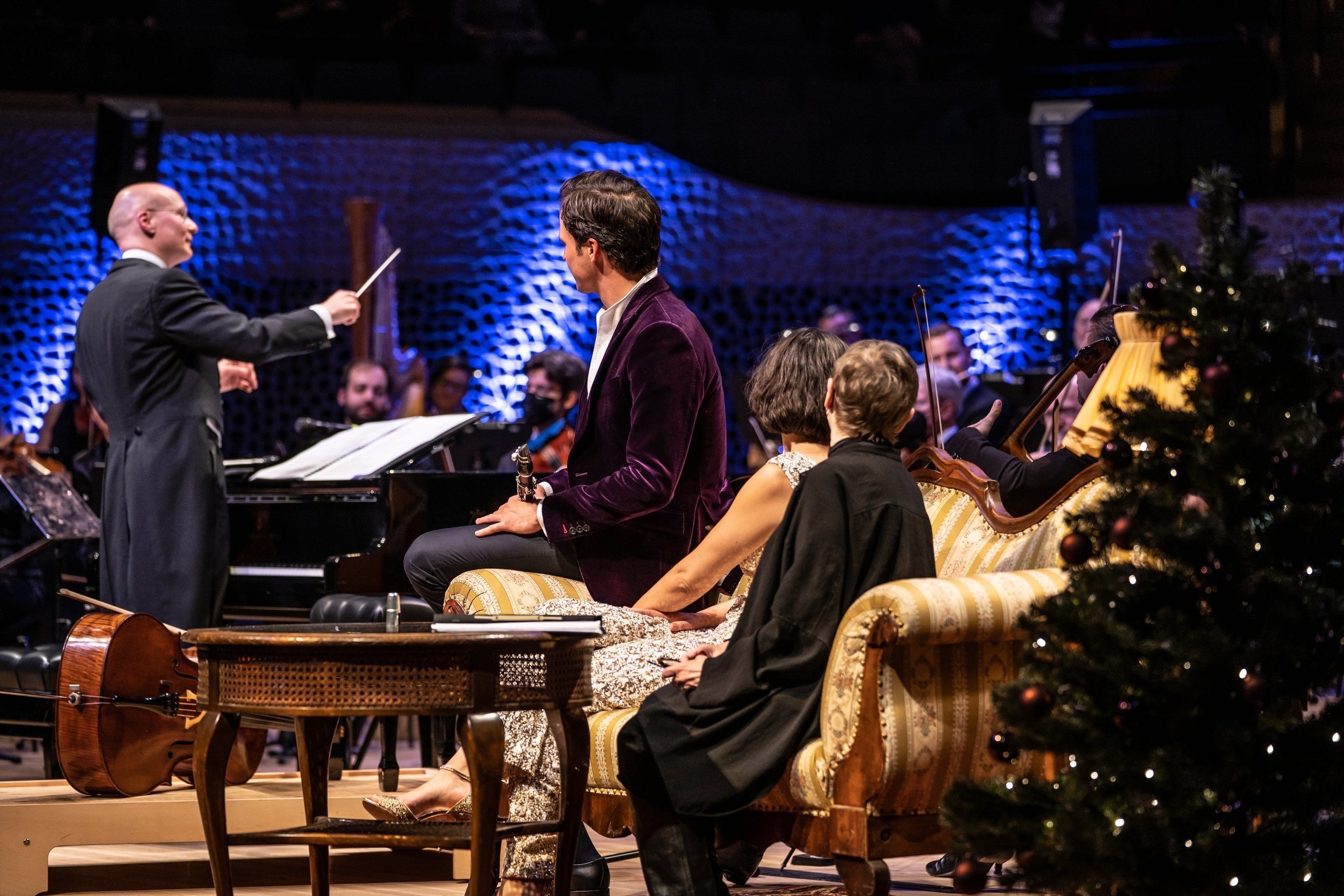  Elbphilhamonie Dez 2021 ‘Ein Wintermärchen’ mit Andreas Ottensamer, Raphaela Gromes, Katharina Thalbach und dem Zürcher Kammerorchester  ©Sebastian Madej 