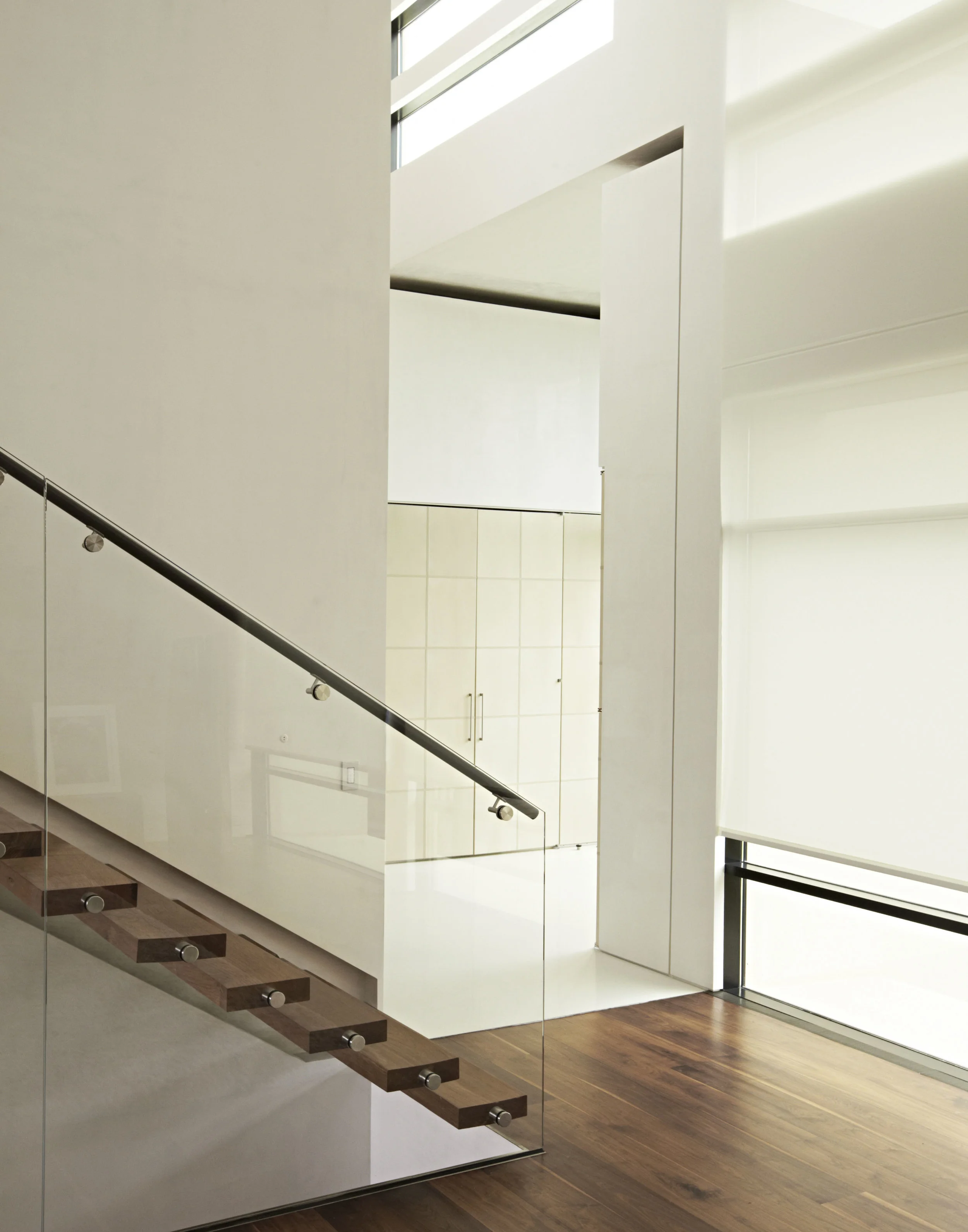 Bridgehampton stairway and foyer