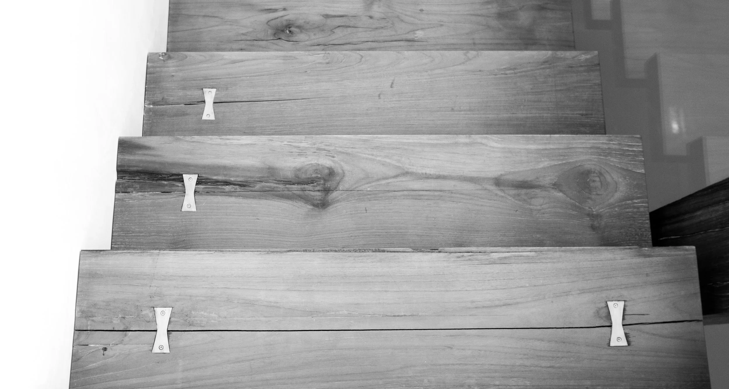 Bridgehampton stair dovetail detail