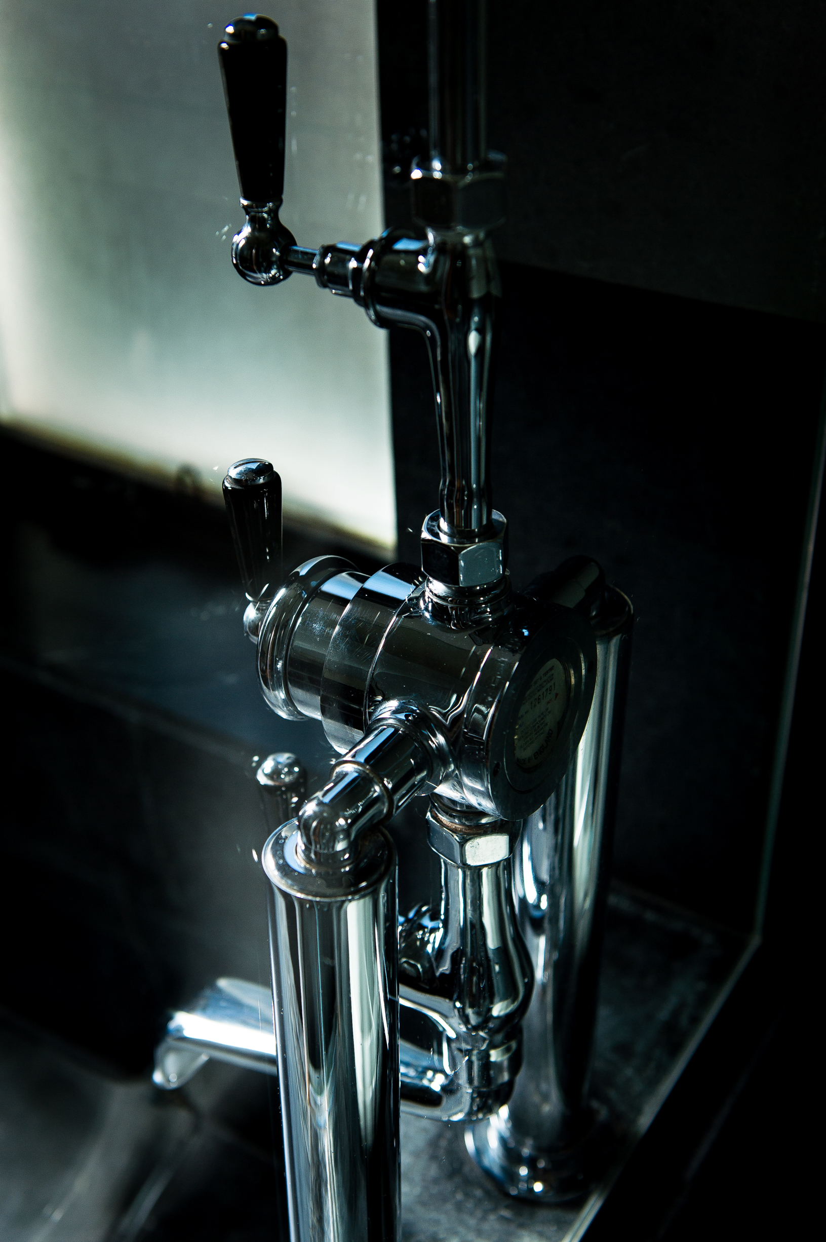 Modern Stainless Steel Bathroom Fixture