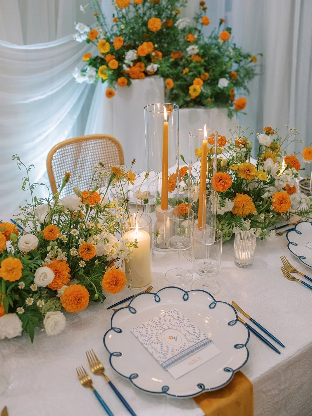 Less ballroom formality, more dinner party vibes. ✨
Tola &amp; Alex&rsquo;s wedding was designed to feel like an intimate dinner party meets an upscale restaurant experience.

We transformed the Atrium at the @riggshotel into a warm, romantic haven w