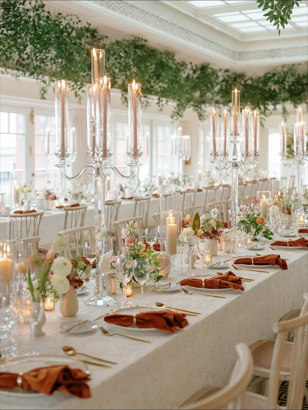 Tucked above the golden autumn leaves and downtown DC skyline, Olivia &amp; Trevor&rsquo;s wedding captured the magic of a conservatory unfolding into a midnight garden in full bloom.

Olivia was radiant in a sculptural @daniellefrankelstudio gown. E