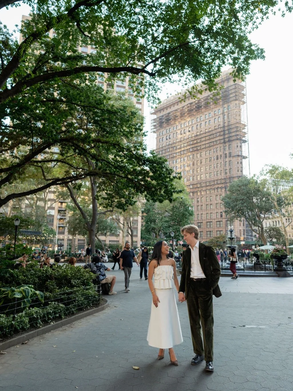 All eyes on 2026 and the magic ahead ✨

In the meantime, a moment for Toria &amp; Travis&rsquo; NYC engagement session with @keila.bottiglieri, perfectly capturing their amazing energy. We are so excited to celebrate these two later this year with @n