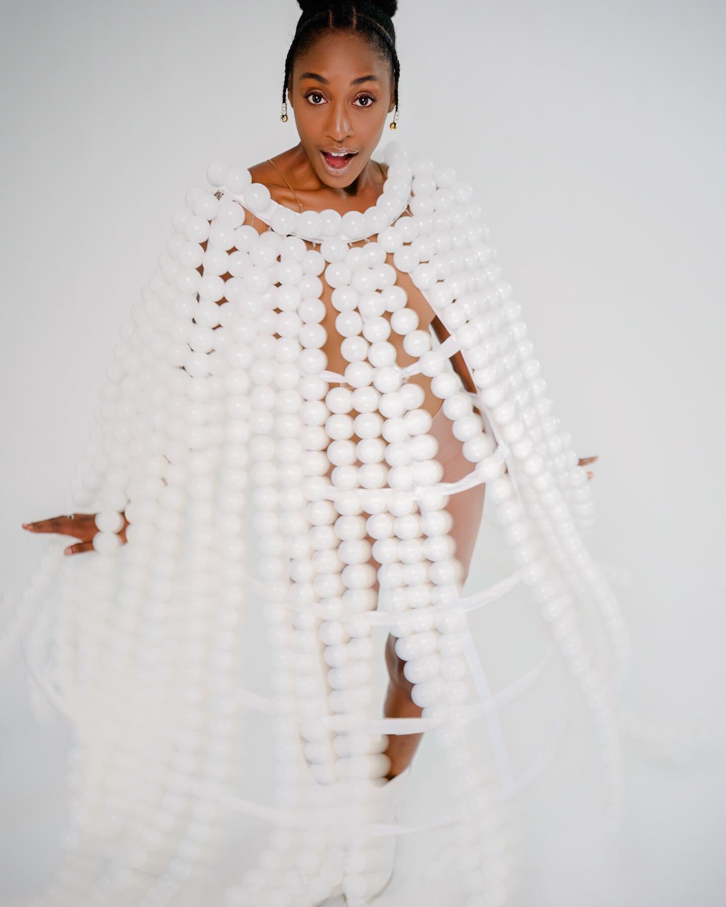 Ball Gown.  Upcycled Ping Pong Balls. @eric.korenman.photography
@shondaevette_