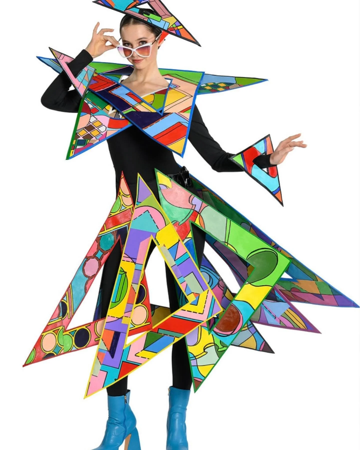 Thank you to the ENTIRE staff @worldofwearableart for showcasing Bruce Laird&rsquo;s and my Angular Shift garment at World of WearableArt 2024! TY WOW for all the hard work creating and producing an EXCEPTIONAL 2024 show! TY to my model: Molly B- fan