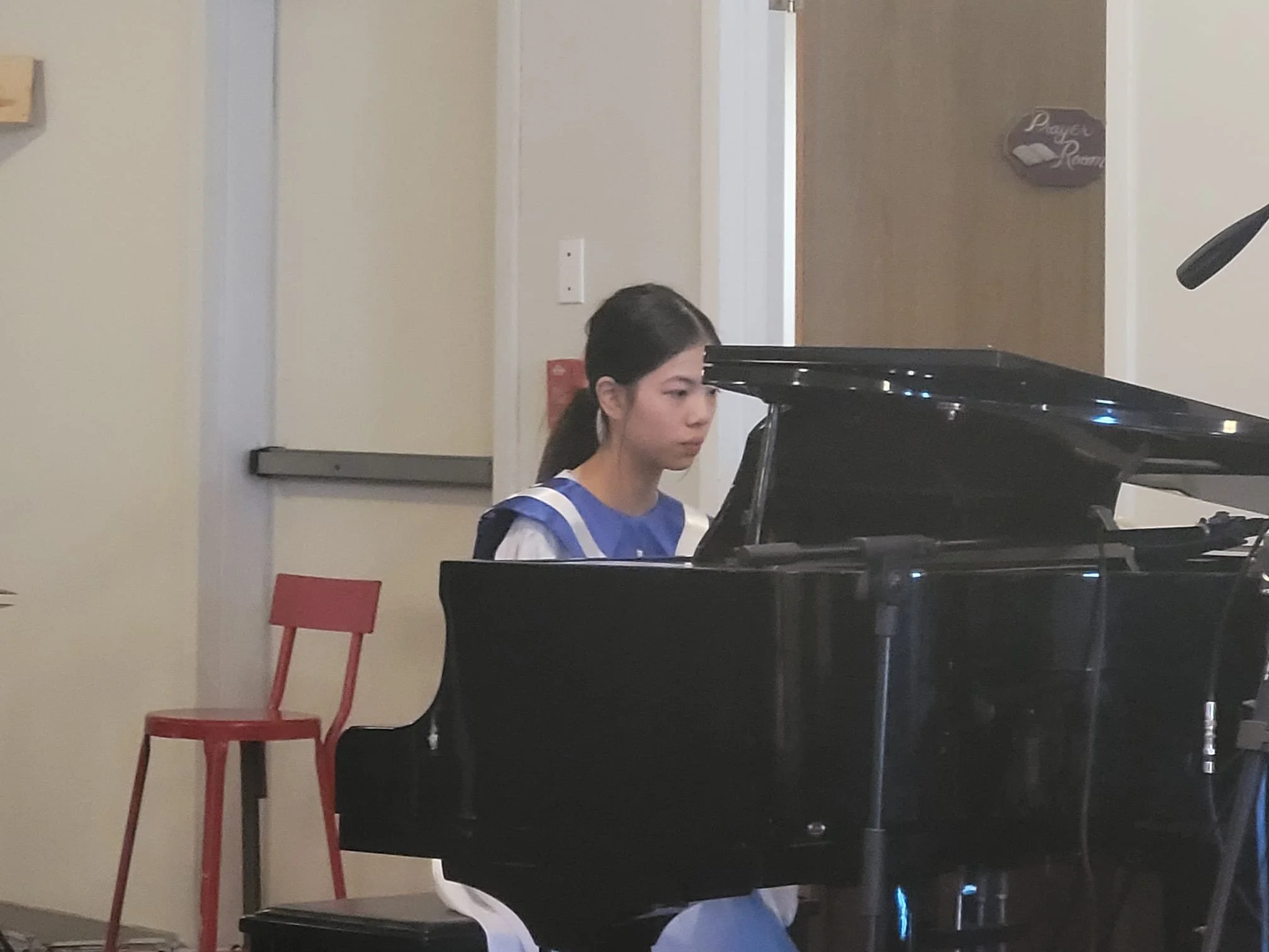 7  Family Worship 4.jpeg