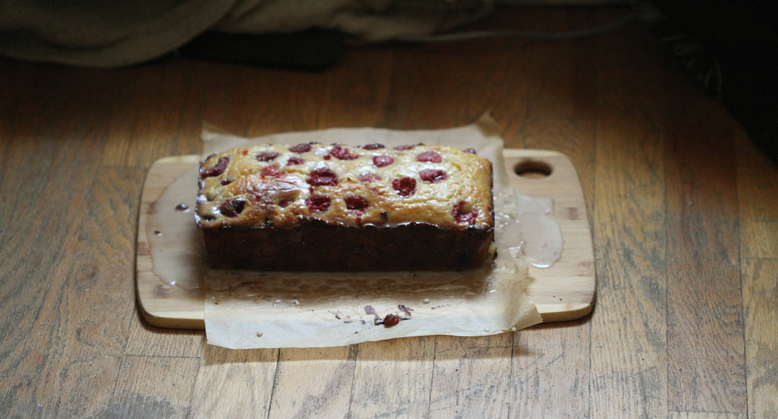 lemon cake with cranberries