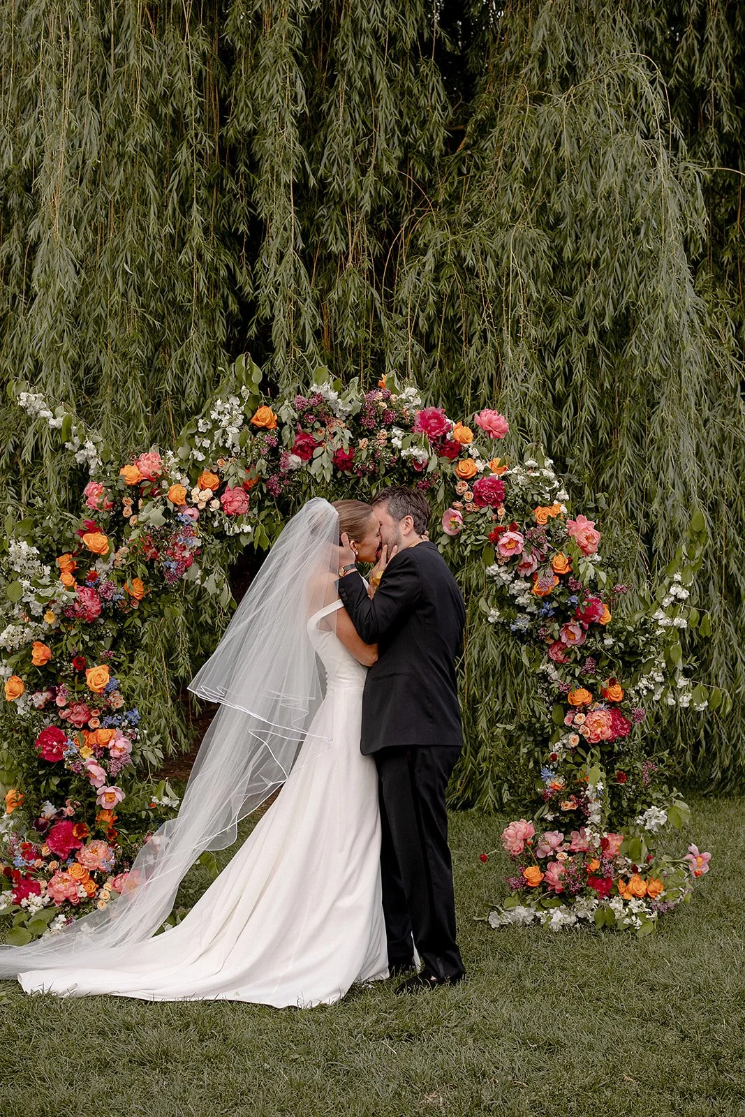 KateEdwardsWeddings_Cecily&Sam_WeddingPreview-80.jpg